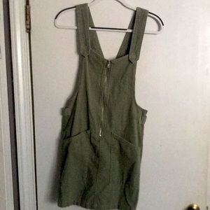 Green velvet overall dress with pockets 😉 (small)